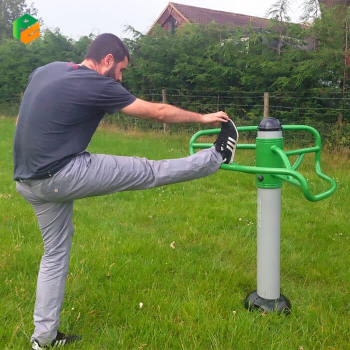 Outdoor Gymnastics Equipment Leg Lift Machine-3